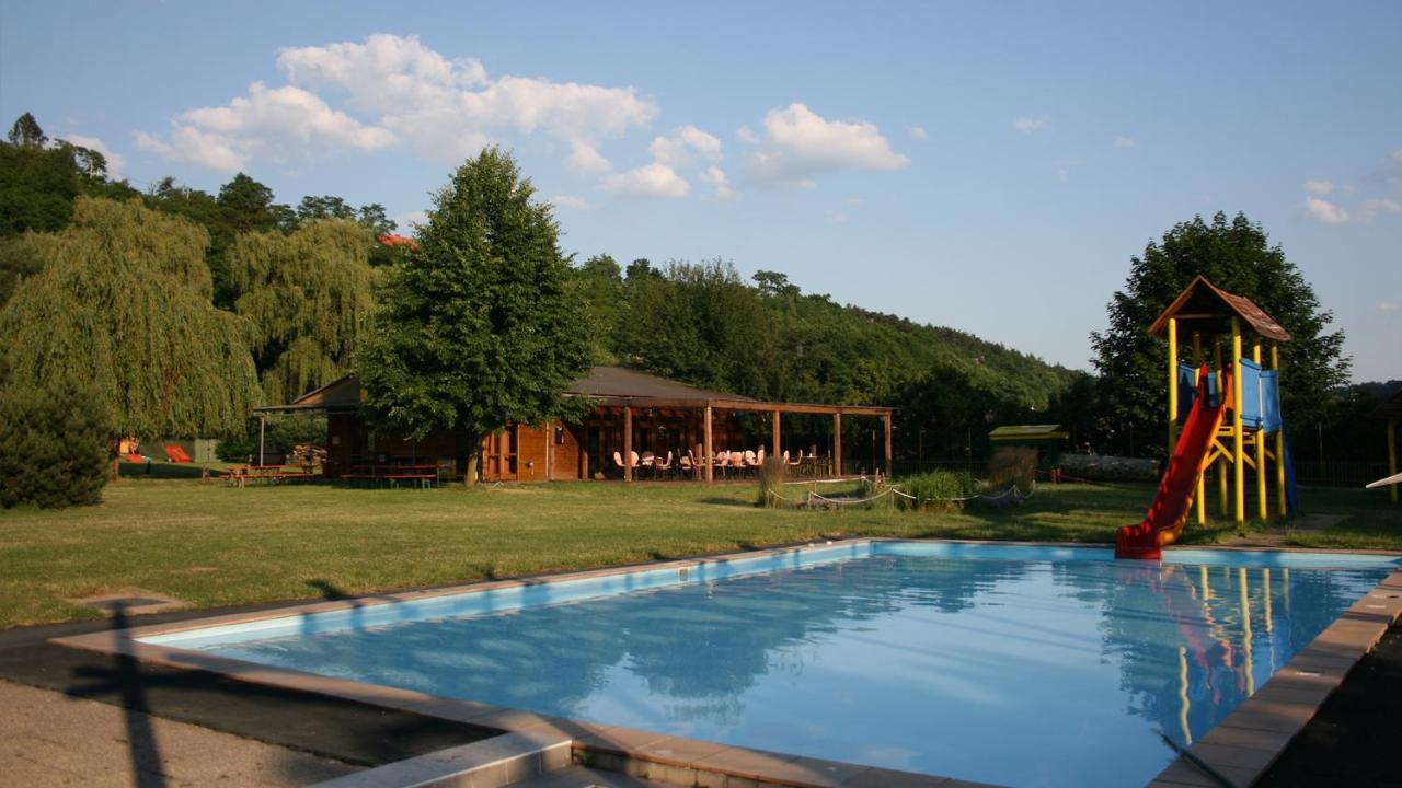Hotel Lávka Park Skochovice Vrané nad Vltavou Exterior foto